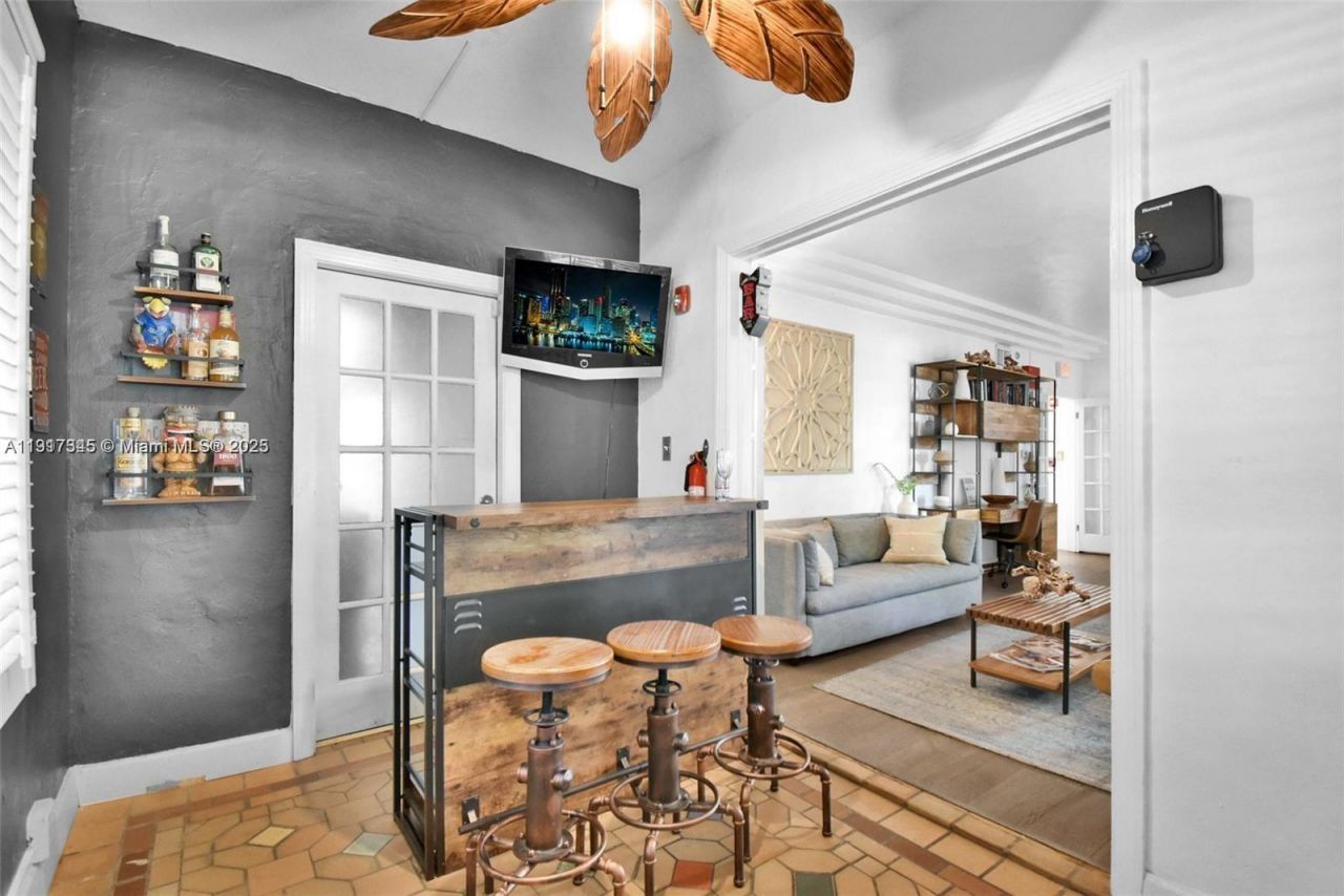 1018 Jefferson Ave, Miami Beach, FL 33139 Photo