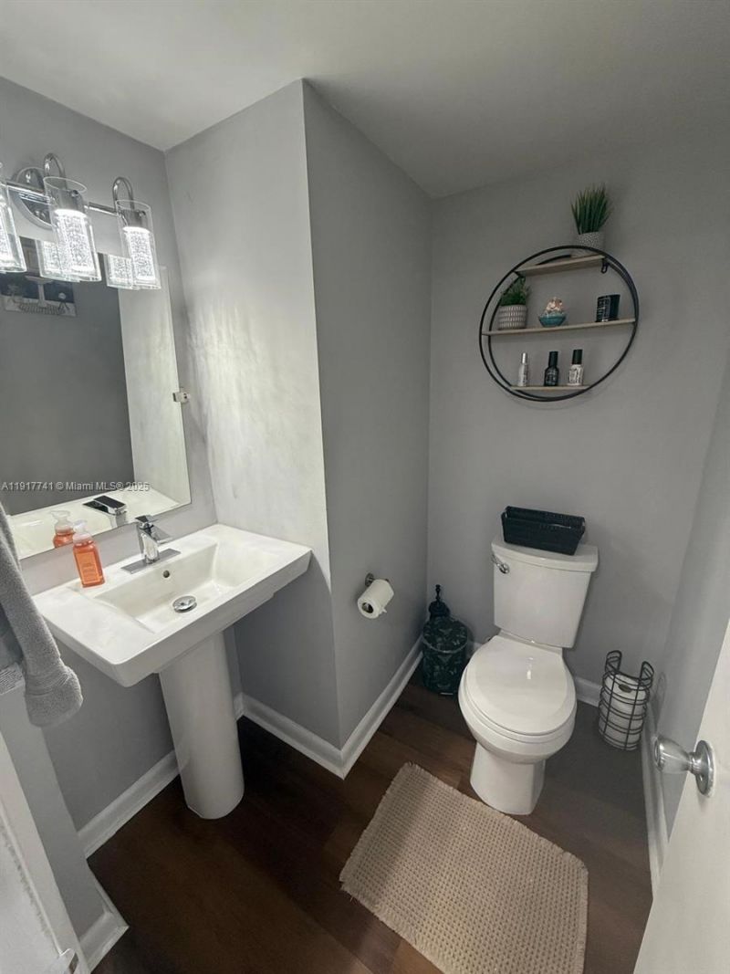 8123 Lagos De Campo Blvd, Unit A-2, Tamarac, FL 33321 Photo