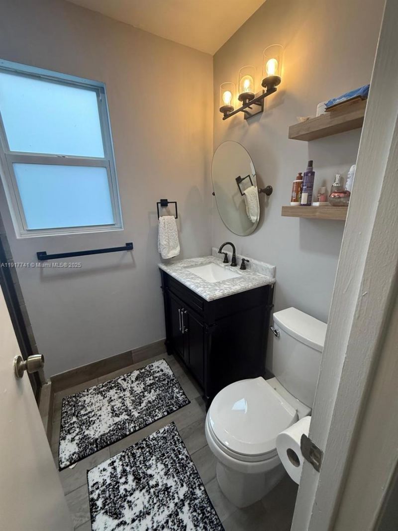 8123 Lagos De Campo Blvd, Unit A-2, Tamarac, FL 33321 Photo