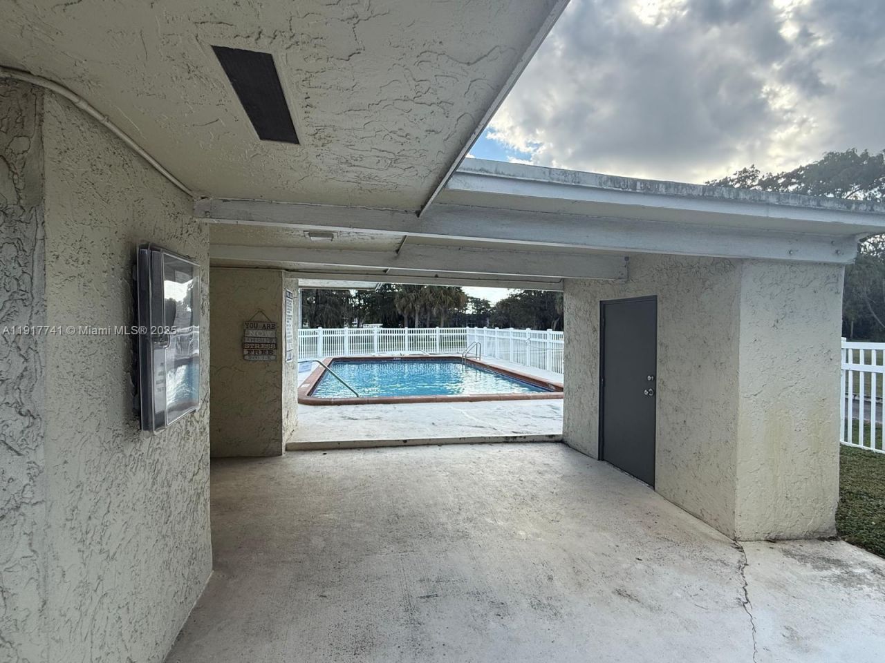 8123 Lagos De Campo Blvd, Unit A-2, Tamarac, FL 33321 Photo