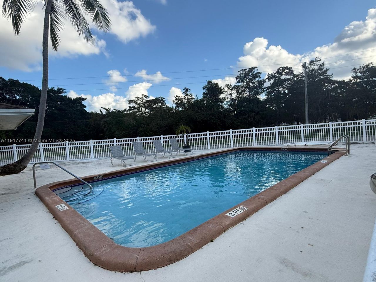 8123 Lagos De Campo Blvd, Unit A-2, Tamarac, FL 33321 Photo