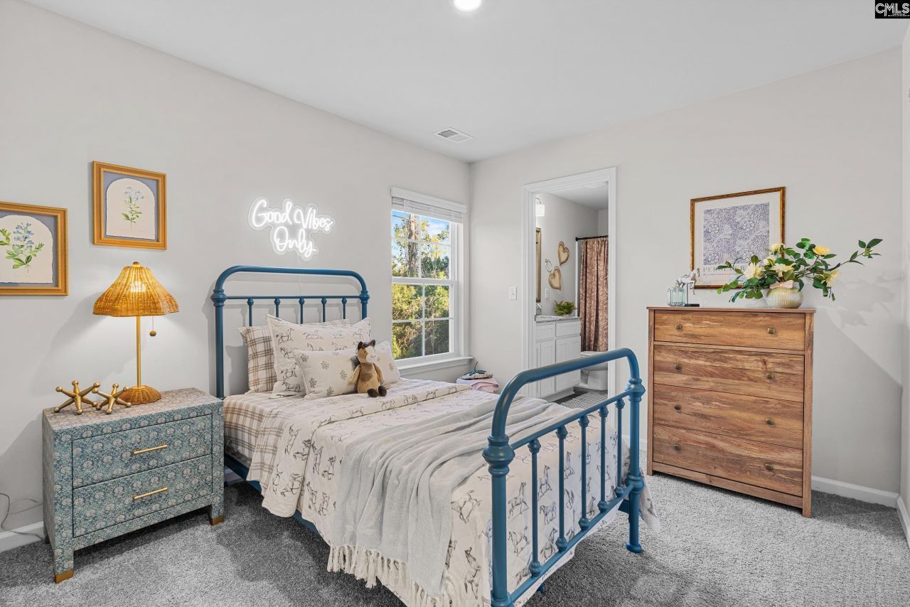 147 Cavendish Drive Photo 22