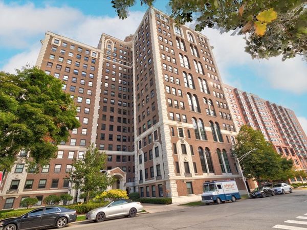 5555 S Everett Avenue, Unit C14, Chicago, IL 60637