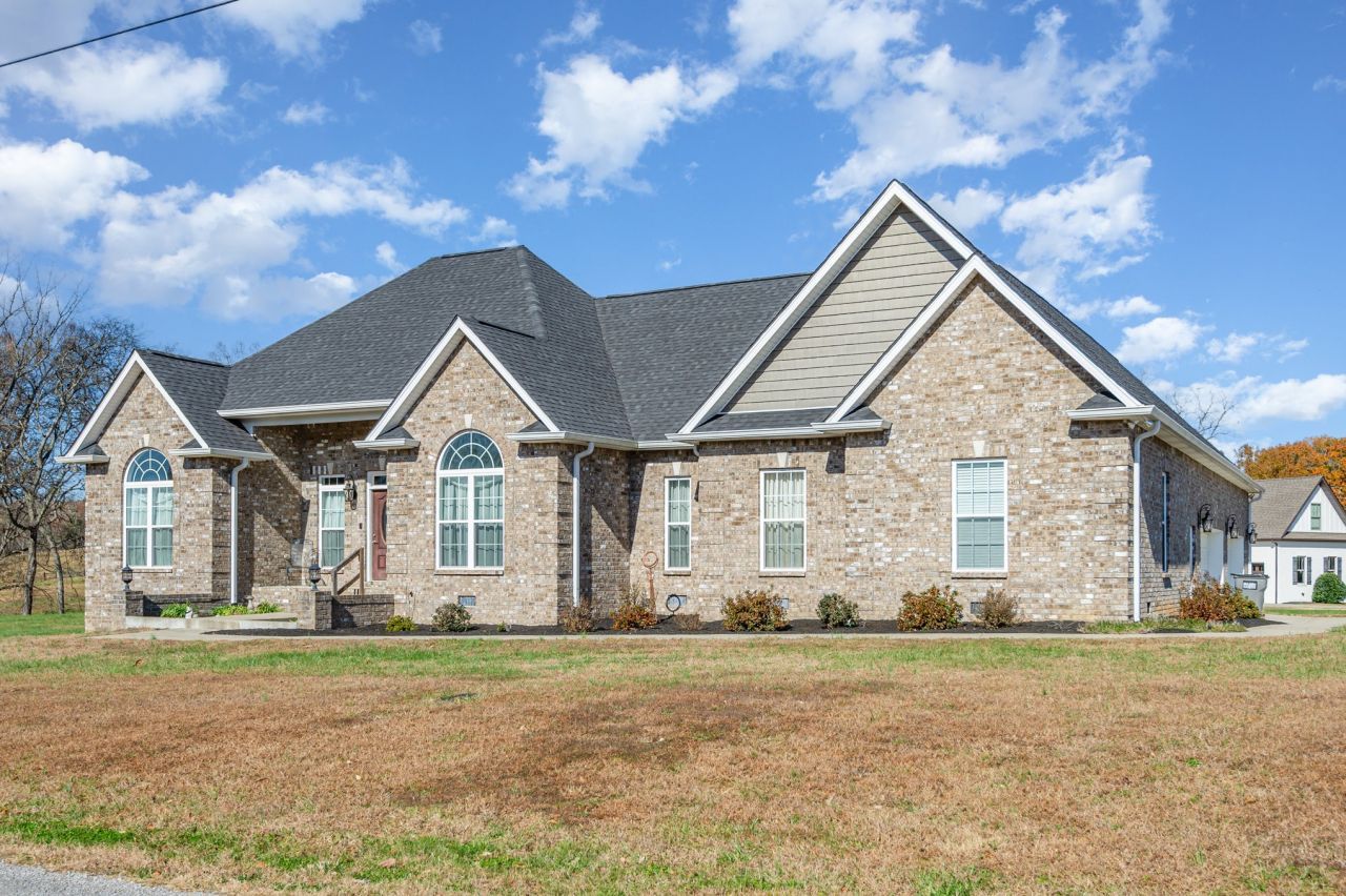 101 Emerald Valley Ct, Castalian Springs, TN 37031 Main Photo