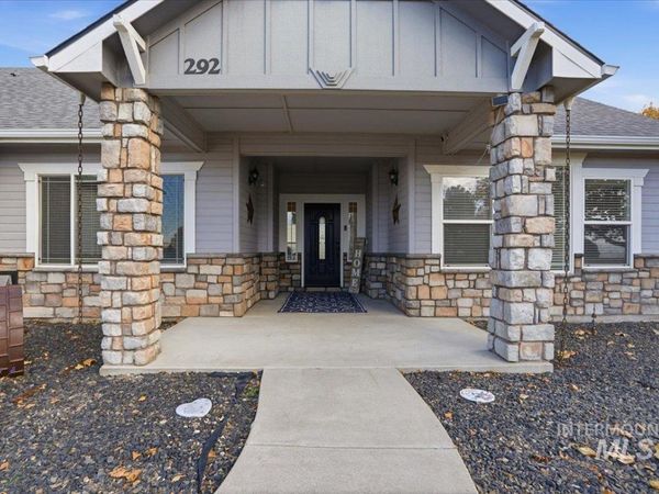 292 Harris View Way, Melba, ID 83641