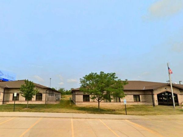 3165/3205 Williams Boulevard SW, Cedar Rapids, IA 52404