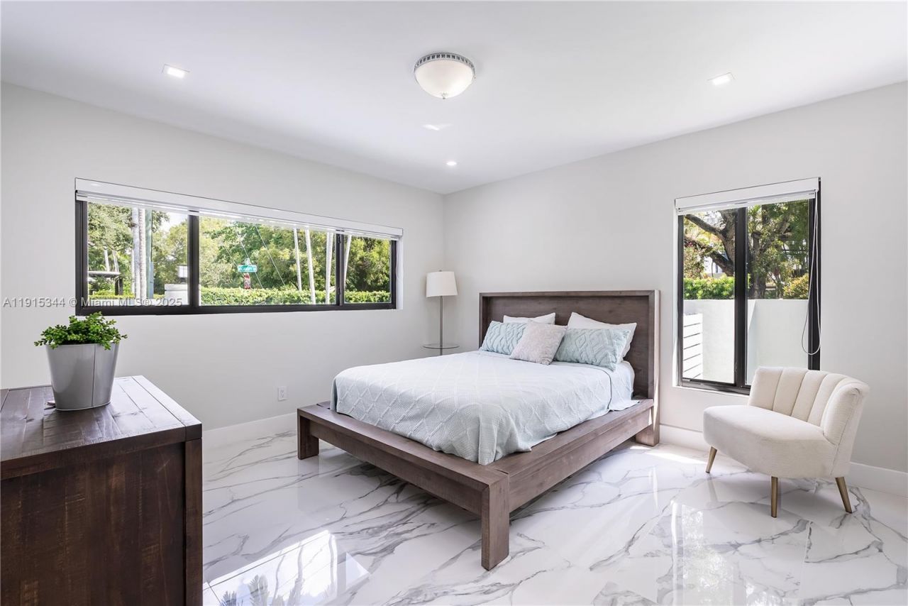 1600 Micanopy Ave, Miami, FL 33133 Photo