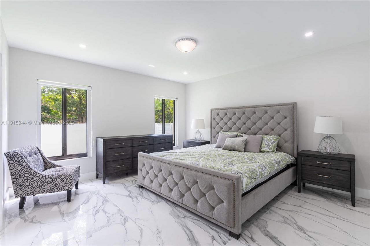 1600 Micanopy Ave, Miami, FL 33133 Photo