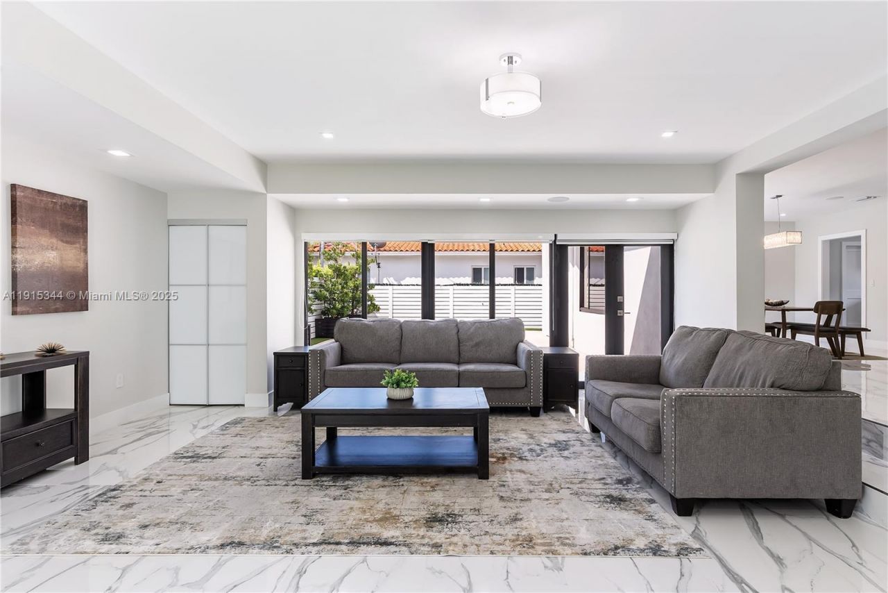 1600 Micanopy Ave, Miami, FL 33133 Photo