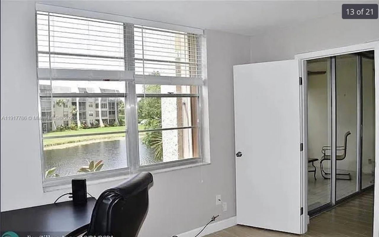 9230 Lagoon Pl, Unit 215, Davie, FL 33324 Photo