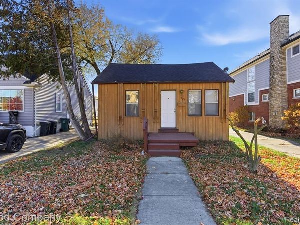 1308 E Lincoln Street, Birmingham, MI 48009