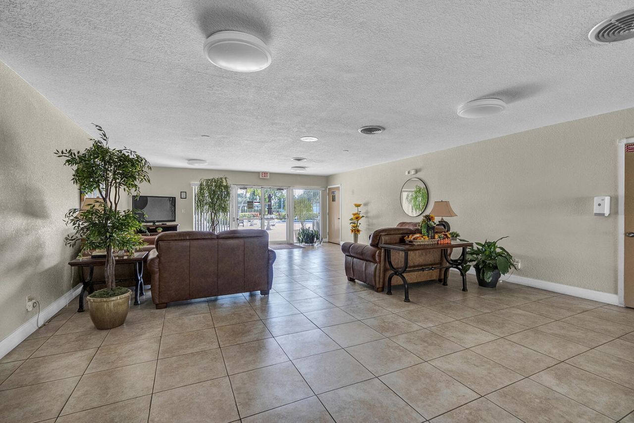 7855 NW 5th Court, Unit 203, Margate, FL 33063 Photo