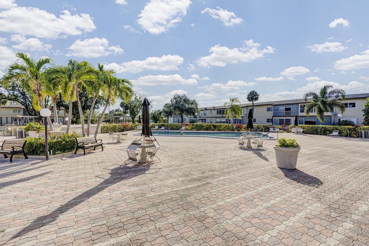 7855 NW 5th Court, Unit 203, Margate, FL 33063 Photo