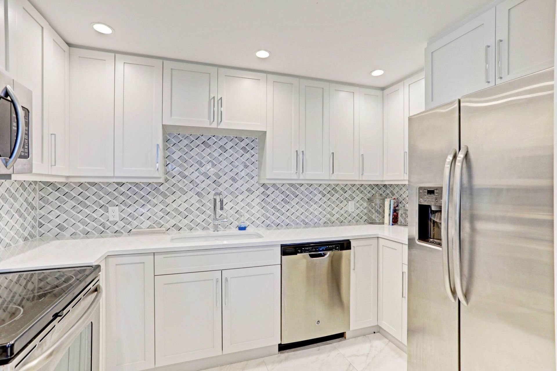 5280 N Ocean Drive, Unit 14-D, Riviera Beach, FL 33404 Photo