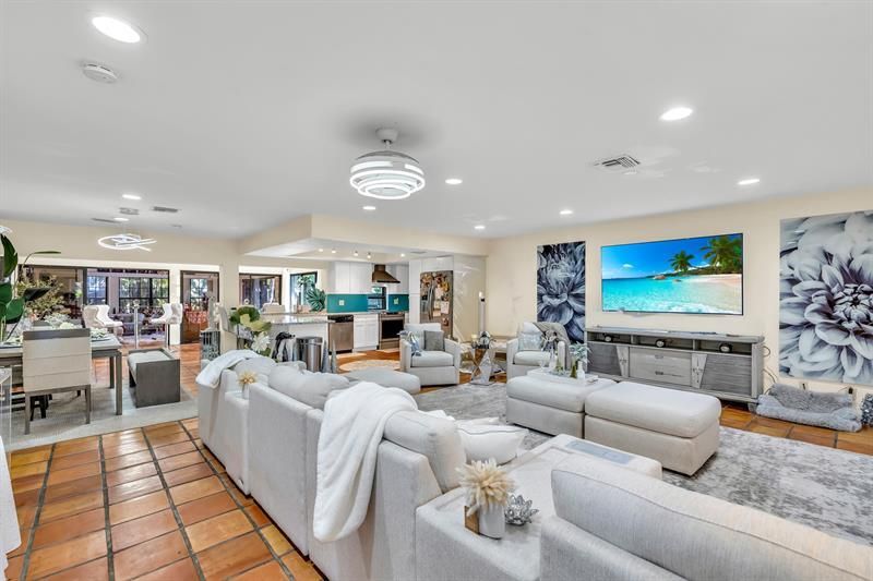 980 SW 70th Avenue, Plantation, FL 33317 Photo