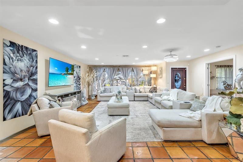 980 SW 70th Avenue, Plantation, FL 33317 Photo