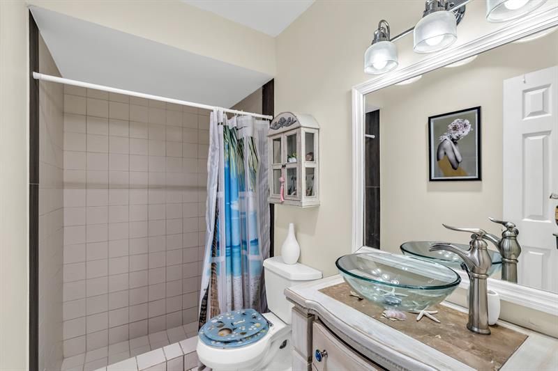 980 SW 70th Avenue, Plantation, FL 33317 Photo