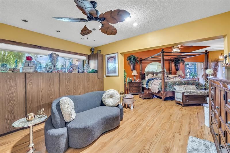 980 SW 70th Avenue, Plantation, FL 33317 Photo