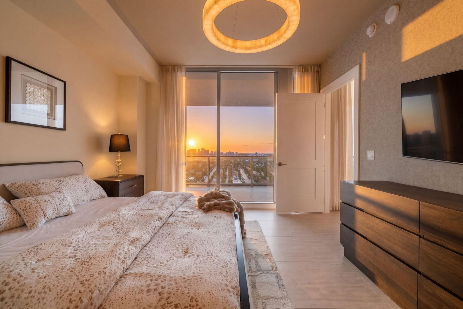 151 N Seabreeze Boulevard, Unit 2503-e, Fort Lauderdale, FL 33304 Photo