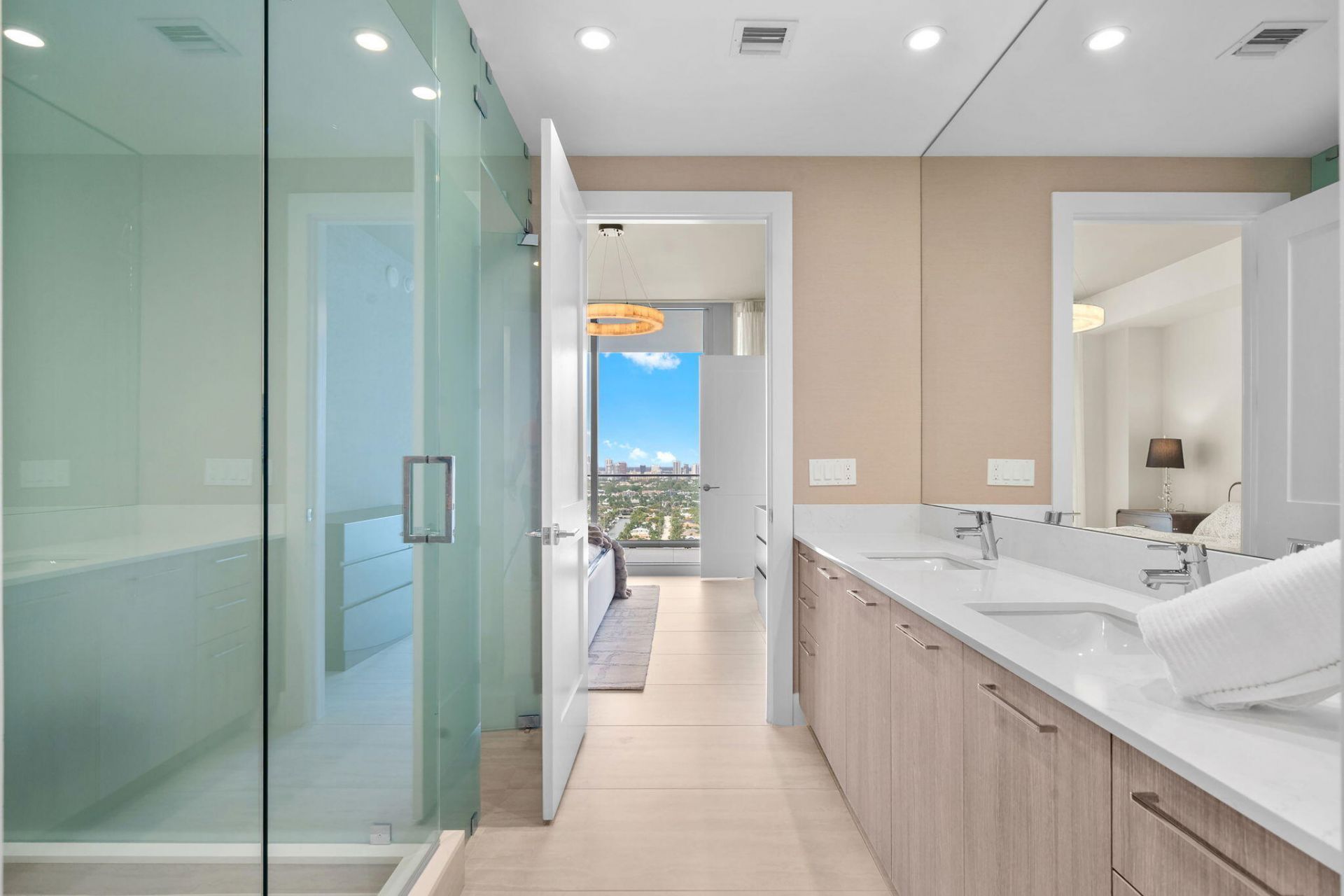 151 N Seabreeze Boulevard, Unit 2503-e, Fort Lauderdale, FL 33304 Photo