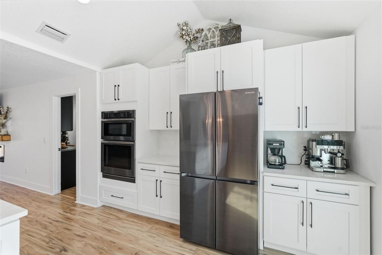 6370 90th Avenue N, Pinellas Park, FL 33782 Photo