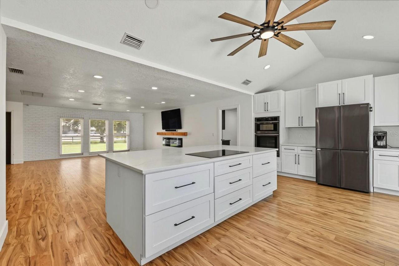 6370 90th Avenue N, Pinellas Park, FL 33782 Photo