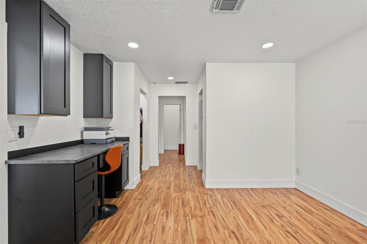 6370 90th Avenue N, Pinellas Park, FL 33782 Photo