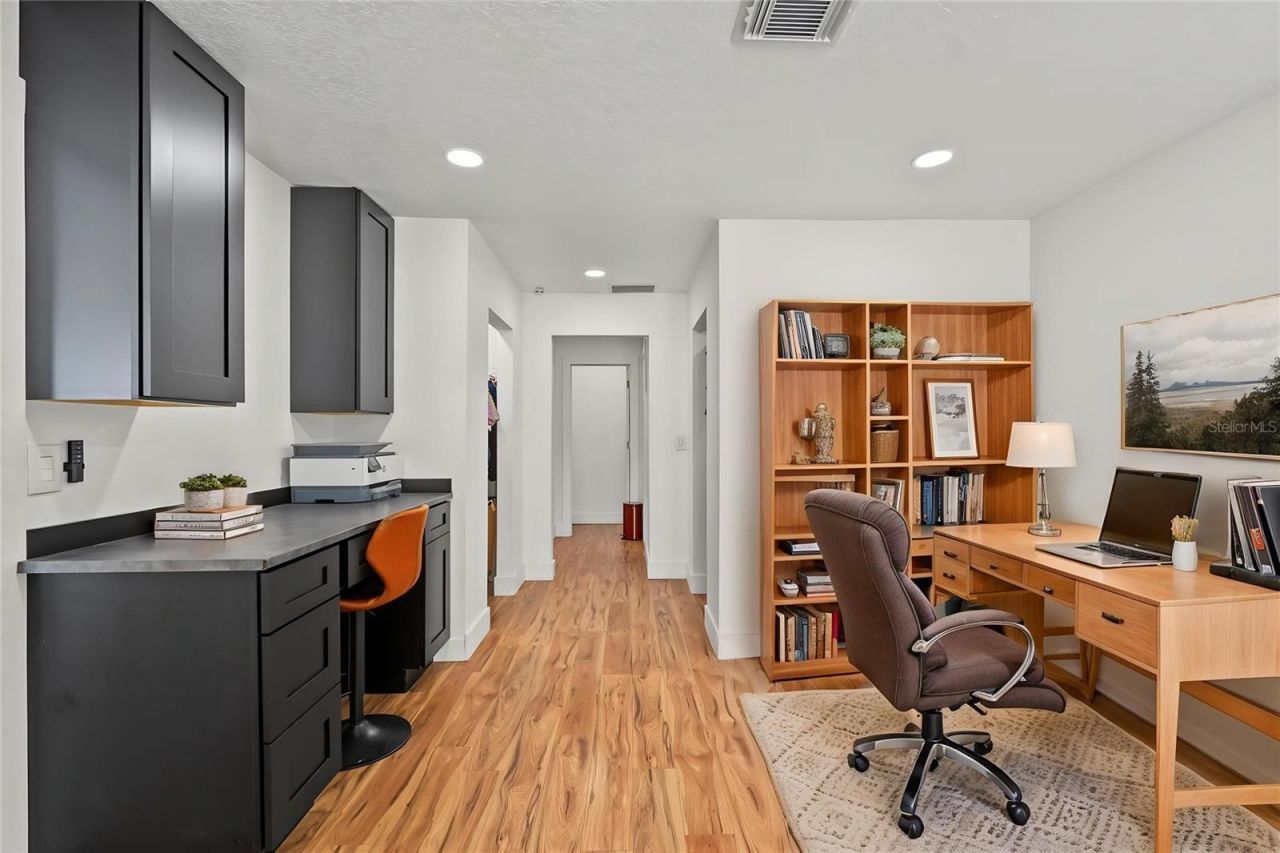 6370 90th Avenue N, Pinellas Park, FL 33782 Photo