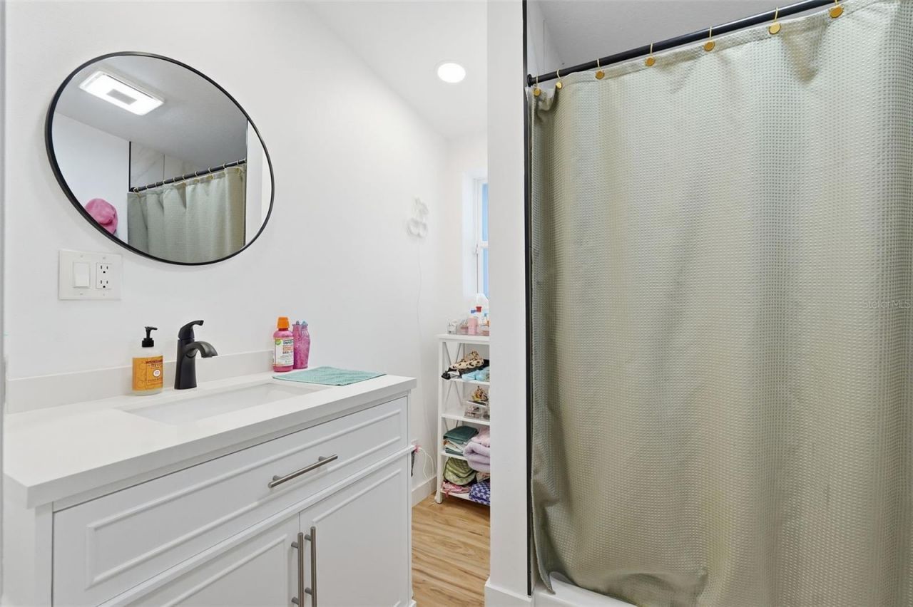 6370 90th Avenue N, Pinellas Park, FL 33782 Photo