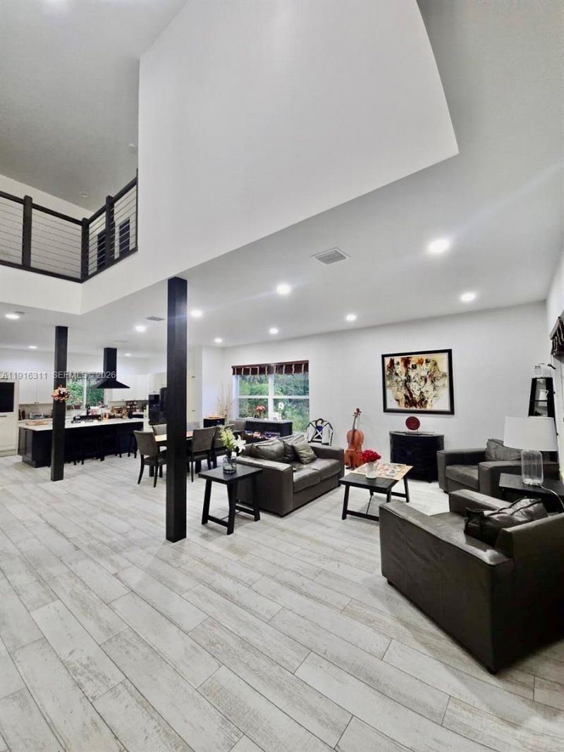 2019 Harbor View Cir, Weston, FL 33327 Photo