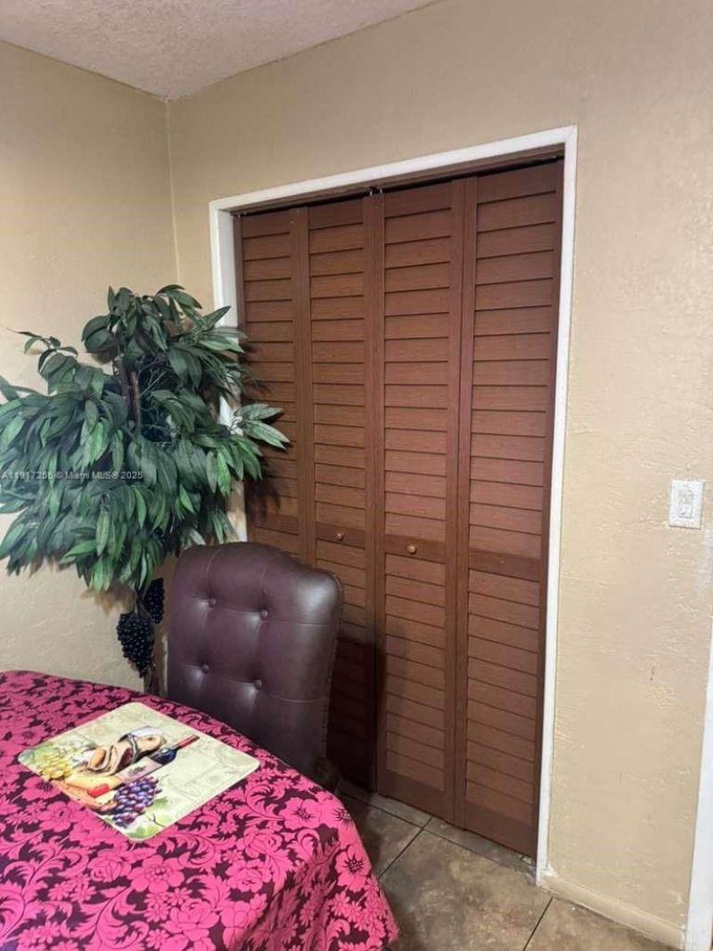 820 SW 49th Ter, Margate, FL 33068 Photo