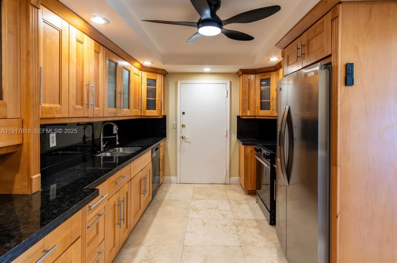 145 SE 25th Rd, Unit 1003, Miami, FL 33129 Photo