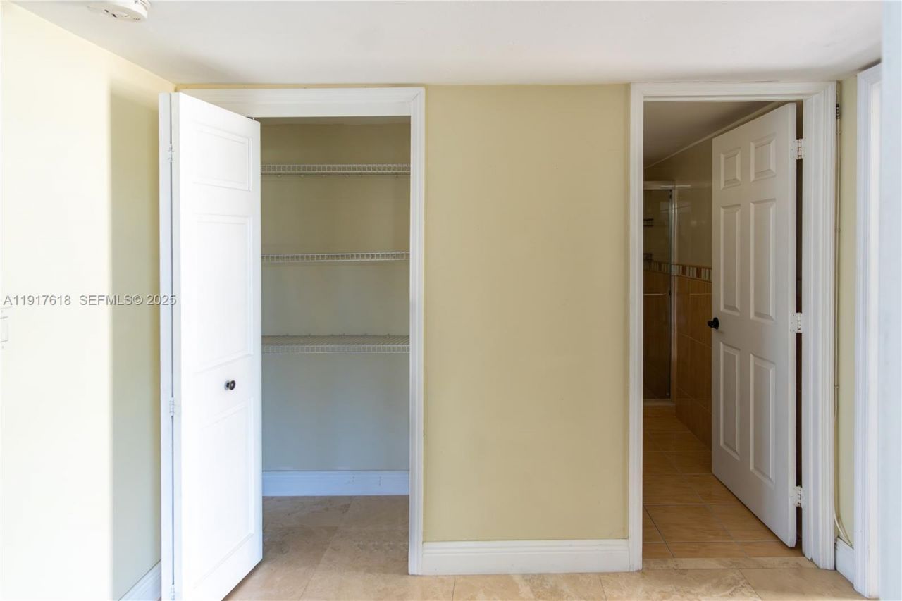 145 SE 25th Rd, Unit 1003, Miami, FL 33129 Photo