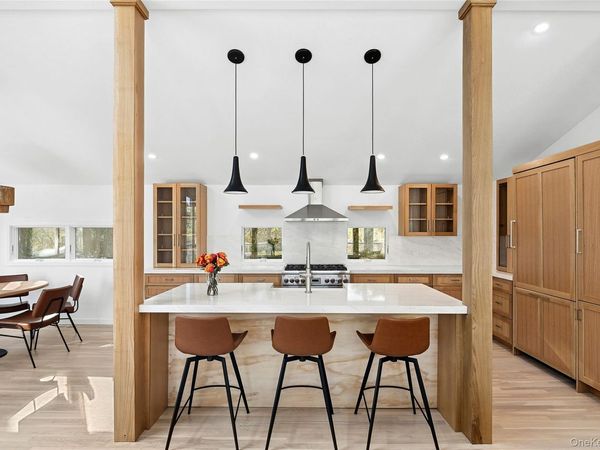 37 Gilberts Path, Amagansett, NY 11930