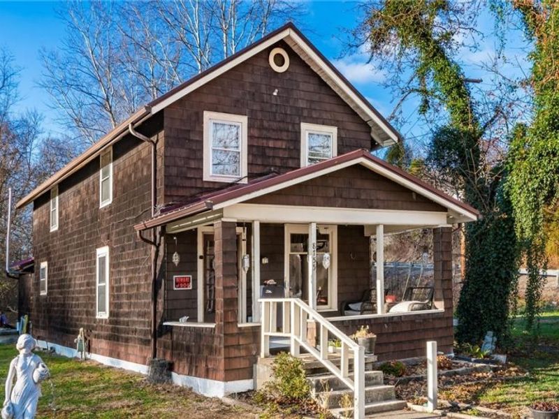 8755 Main Street SE, Corning, OH 43730 Photo 1