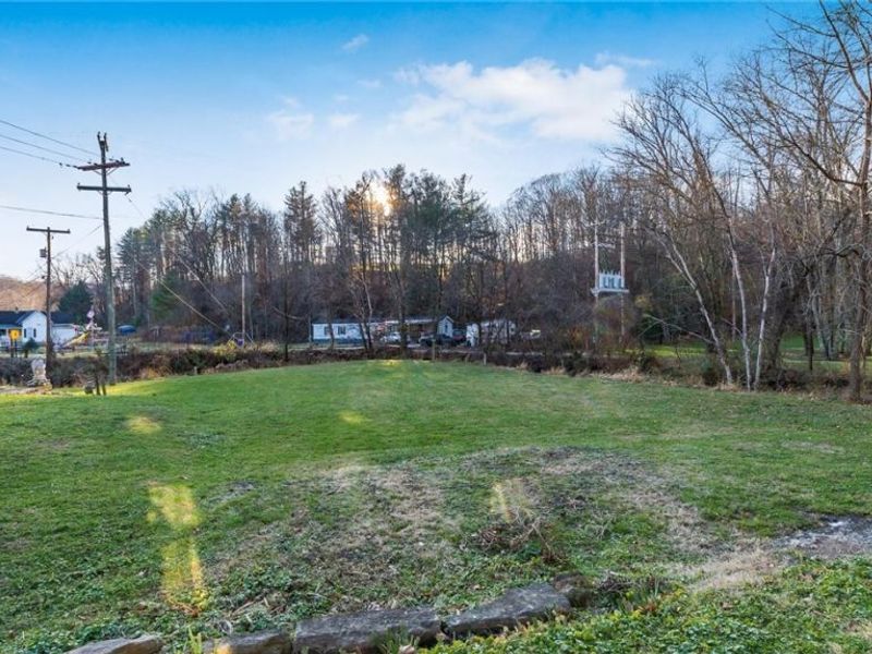 8755 Main Street SE, Corning, OH 43730 Photo 23