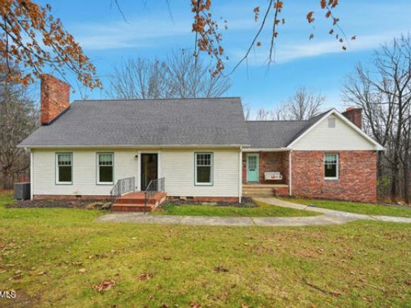 189 Southwest Ridgefield Road, Wise, VA 24293