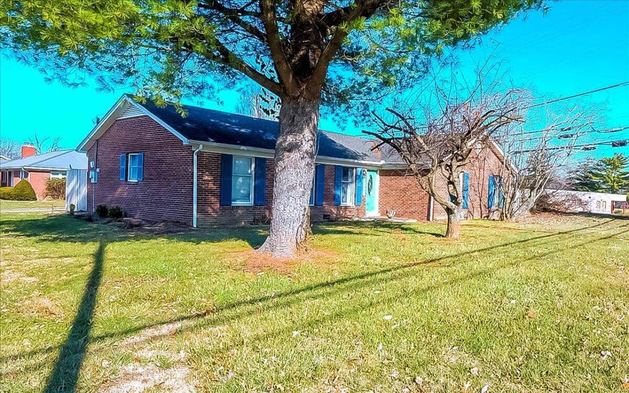 1052 E Main Street, Frankfort, KY 40601 Main Photo