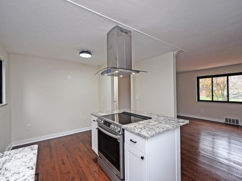 3946 Cedarwood Place, Silverton, OH 45213 Photo 12