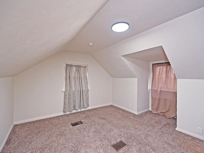 3946 Cedarwood Place, Silverton, OH 45213 Photo 25