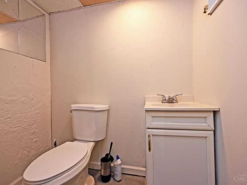 3946 Cedarwood Place, Silverton, OH 45213 Photo 31