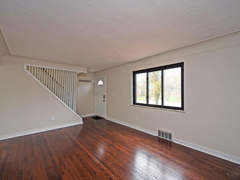 3946 Cedarwood Place, Silverton, OH 45213 Photo 6