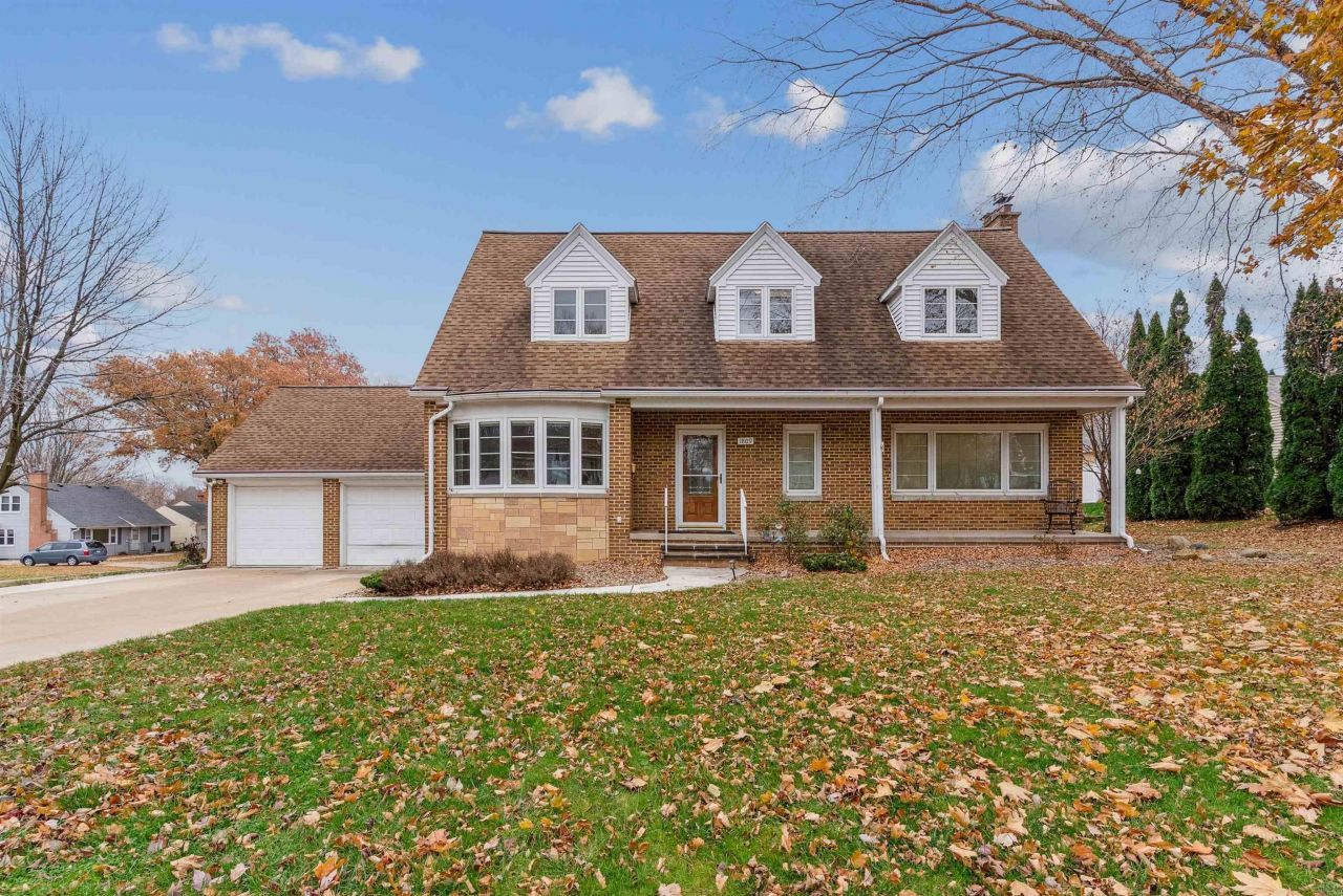 1809 Baltimore Street, Waterloo, IA 50702 Main Photo