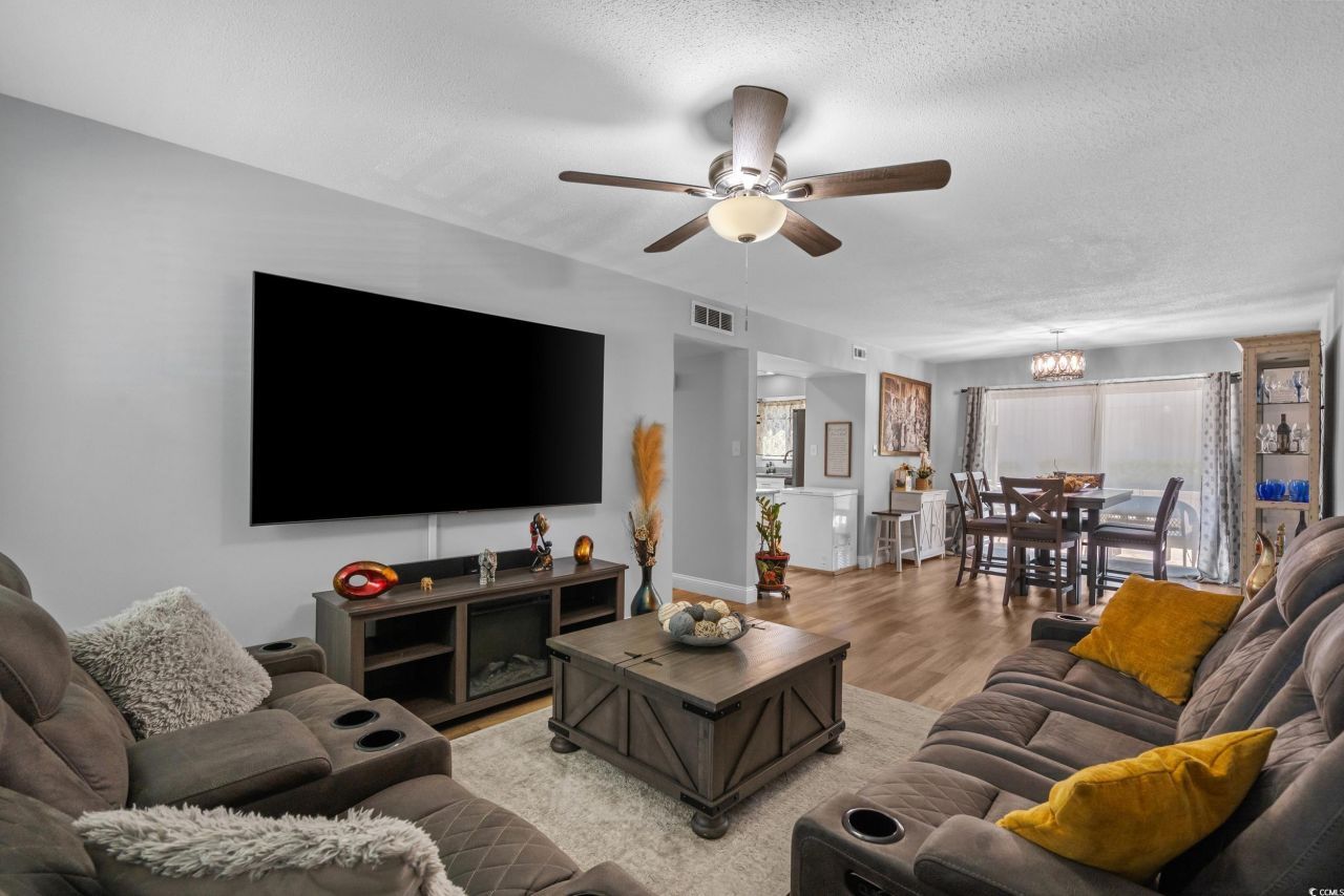 10301 N Kings Hwy. Photo 5