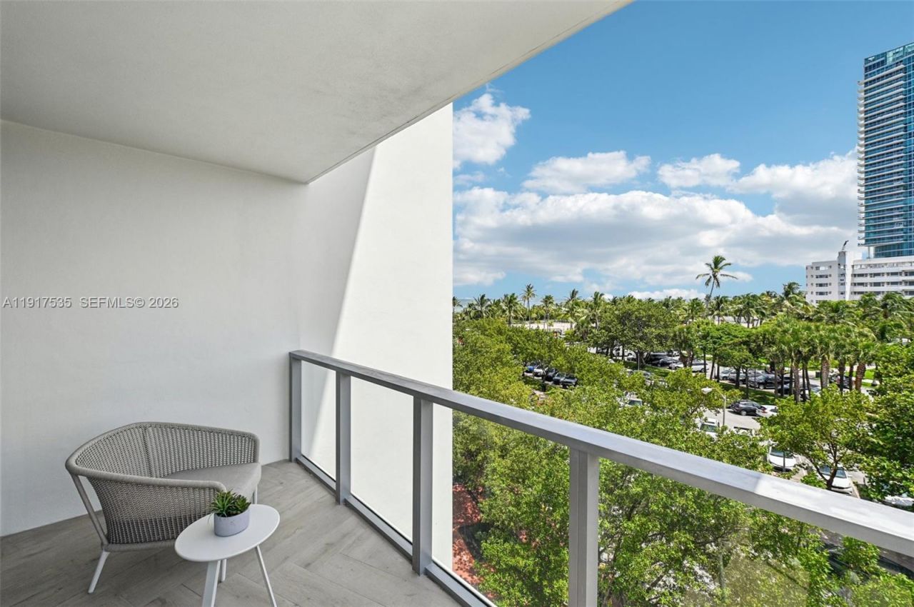 2201 Collins Ave, Unit 401, Miami Beach, FL 33139 Photo