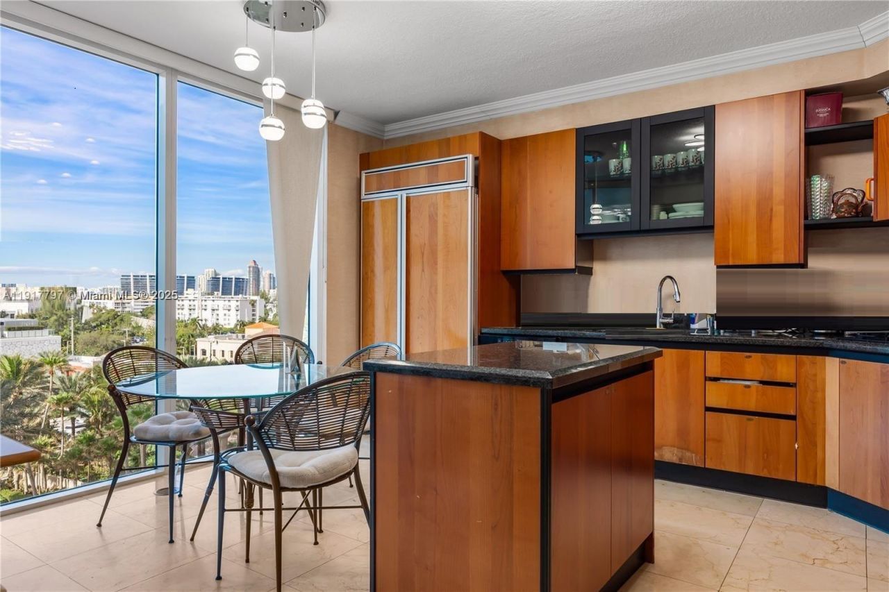 17555 Collins Ave, Unit 707, Sunny Isles Beach, FL 33160 Photo