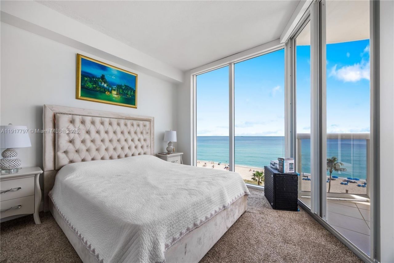 17555 Collins Ave, Unit 707, Sunny Isles Beach, FL 33160 Photo