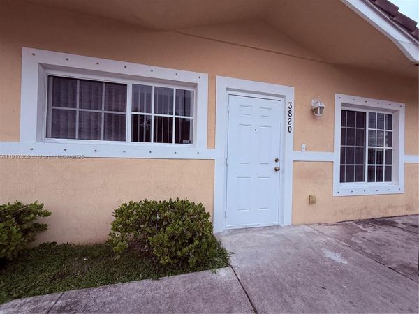 3820 SW 48th Ave, Unit E-31, Pembroke Park, FL 33023