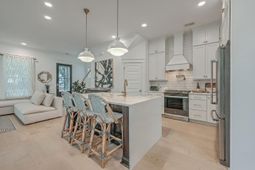 1032 Avenue Of Oaks photo 4