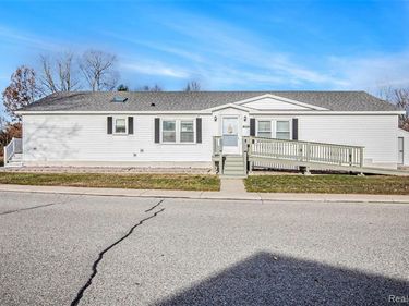 529 Swan Creek Court, Kimball Twp, MI 48074